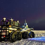 Roboti mají vydržet i extrémní podmínky. Model T-Recon od společnosti Tessellate Robotics prošel v Kanadě testováním v arktických teplotách a při polární záři. Měl přesvědčit, že složité podmínky nemají vliv na jeho fungování.