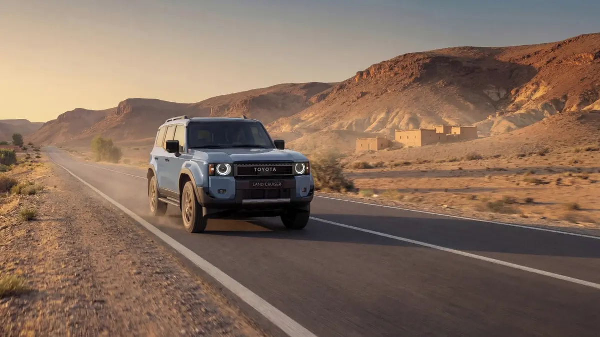 Toyota Land Cruiser vylepšuje nabídku, vrací se kulatá světla