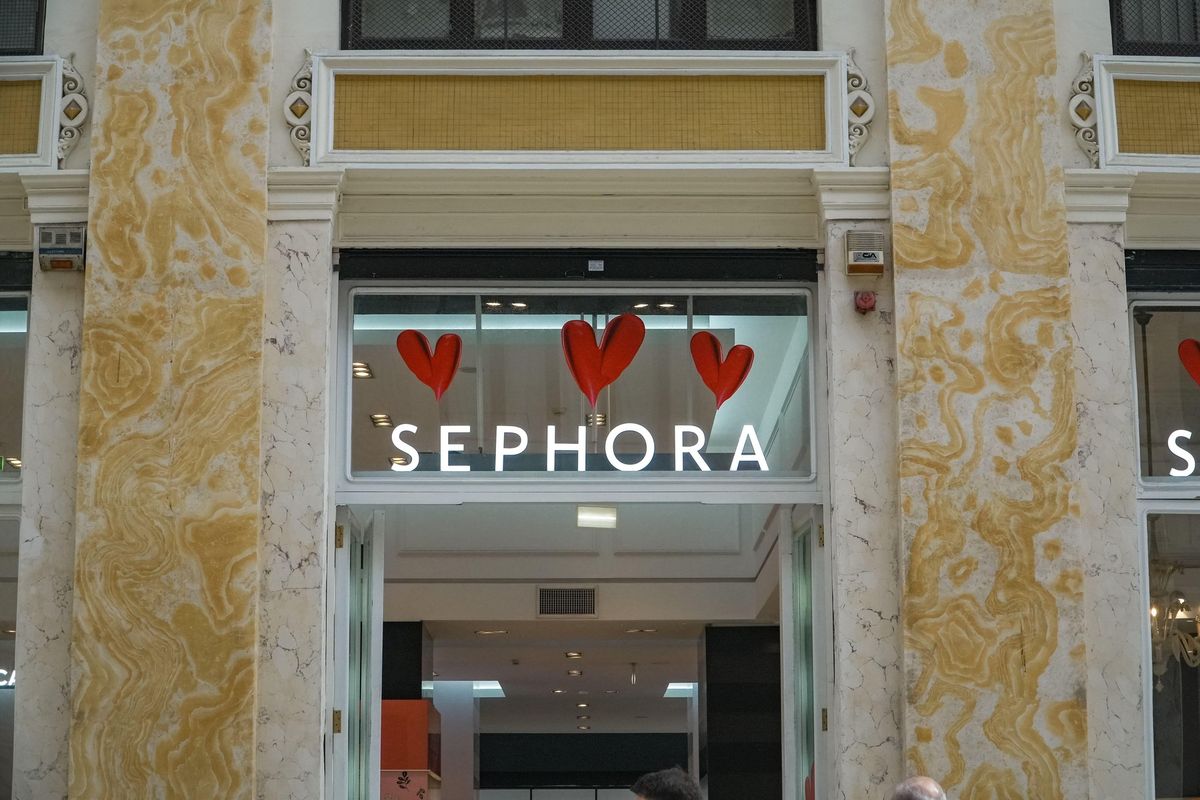 Krémy proti vráskám pro desetileté? Sephora má problém
