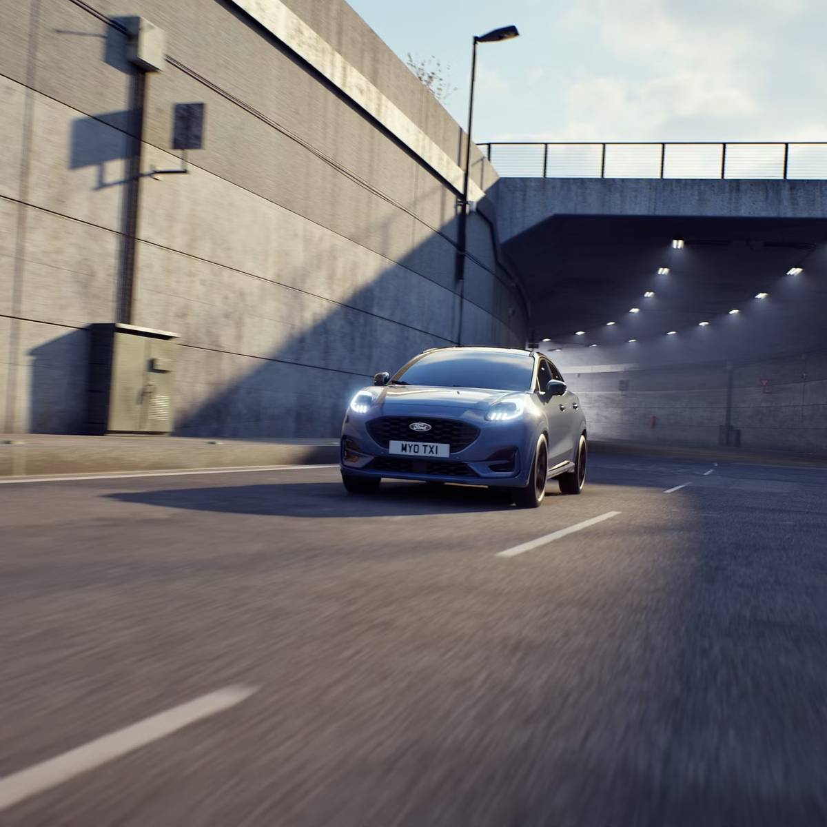 Ford Puma přináší s modelovým rokem řadu vylepšení, především delší dojezd pro elektrickou verzi.