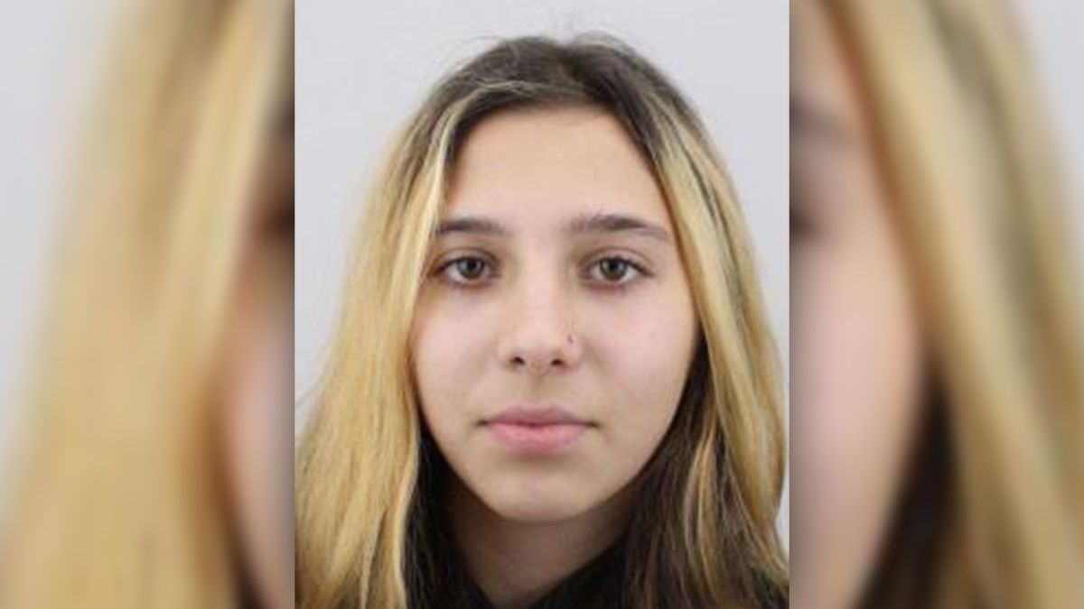 Vyrazila nalehko a bez peněz, telefon nedostupný. Policie hledá 13letou dívku z Náchodska