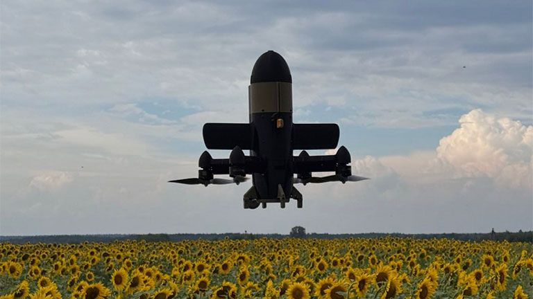 Televize Fox News vychvalovala americkou AI bojující s Íránem, ukazovala útok ukrajinského dronu