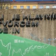 Tři desetiletí se o monument nikdo nestaral.