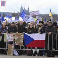  Účastníci akce chtějí vyjádřit podporu svobodné, bezpečné a demokratické republice i jejím institucím a prezidentovi Petru Pavlovi.