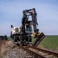 Nový majitel získal úzkokolejku vloni. Stála ho 83 milionů korun, další peníze je ale nutné investovat. 