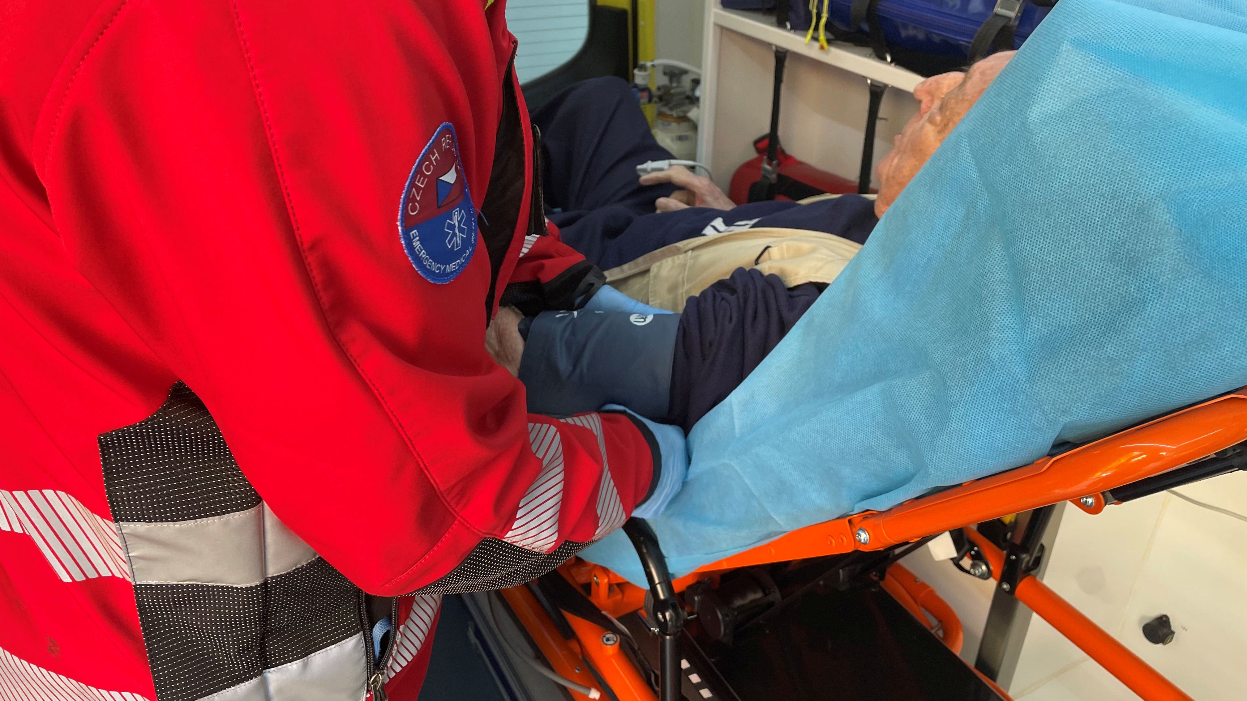 Dvoutunové břemeno zavalilo muže na Karvinsku