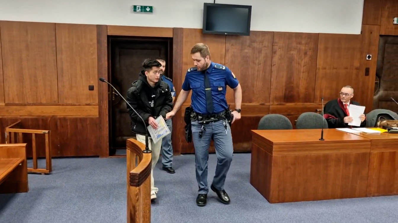 Sex byl dobrovolný a chtěla ho víc ona. Soud potvrdil Vietnamci pět a půl roku za znásilnění