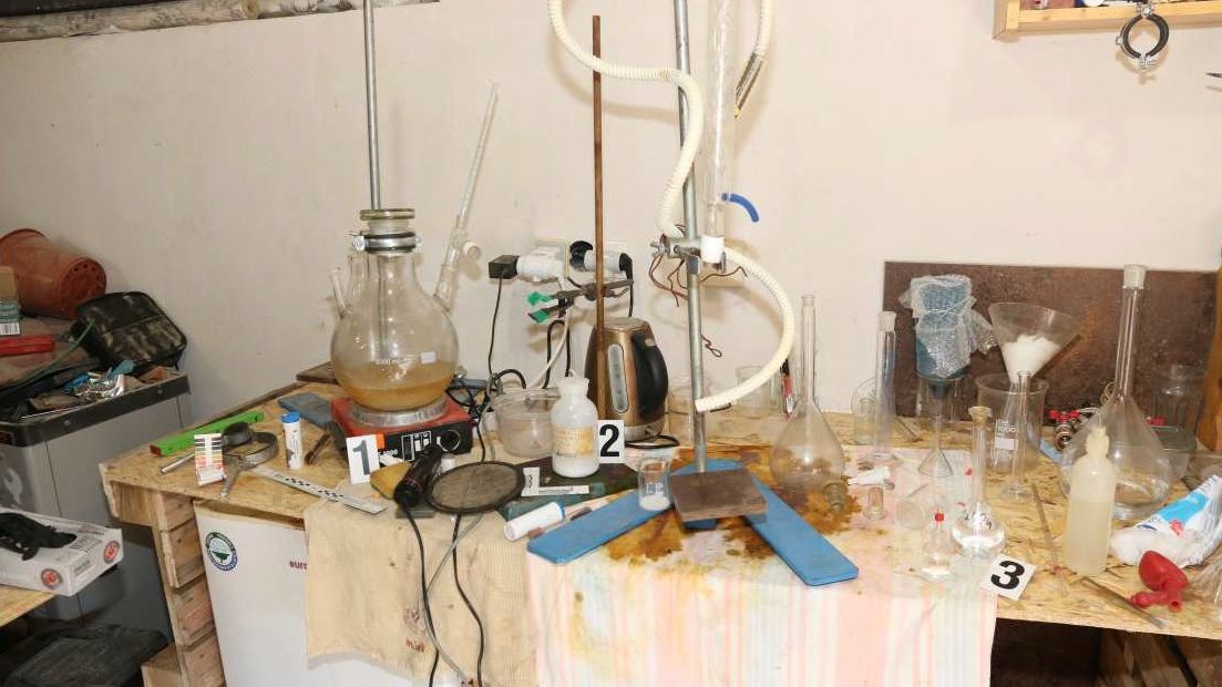 Manželé z Olomoucka se doma porvali, policisté u nich našli varnu pervitinu