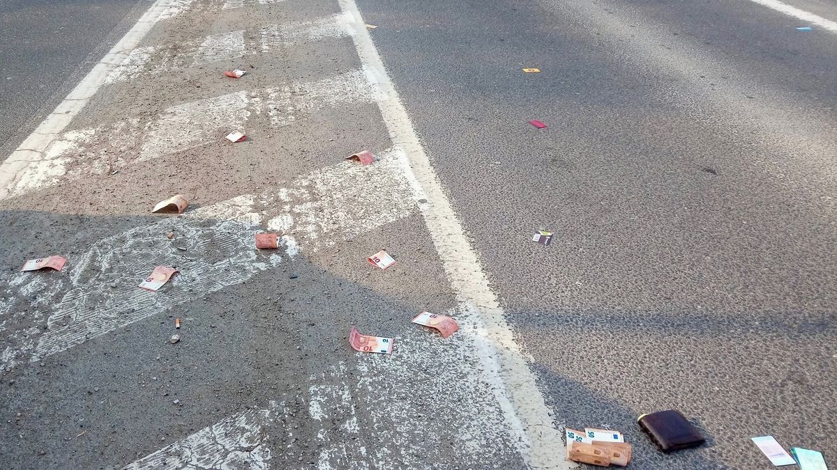 Na silnici v Nitře se našlo rozházených 900 eur