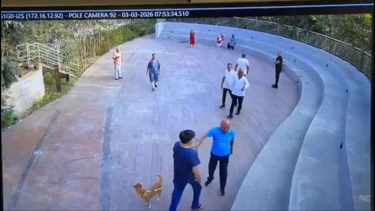 Lidé zmlátili majitele psa, který se vymočil v jejich blízkosti, když si dělali rozcvičku. Bitku zachytila kamera