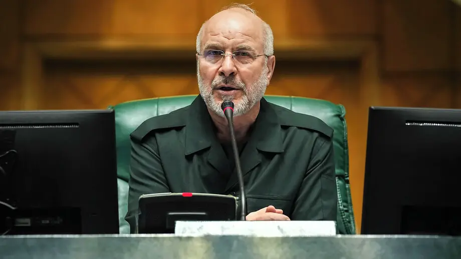 Nejvyšší vůdce, prezident, diplomat nebo šéf parlamentu. S kým by se USA v Íránu mohly dohodnout?