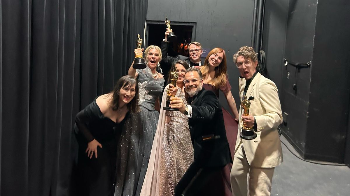 Už i Babiš sdílel gratulaci filmařům k Oscarovi pro Česko za film Pan Nikdo proti Putinovi