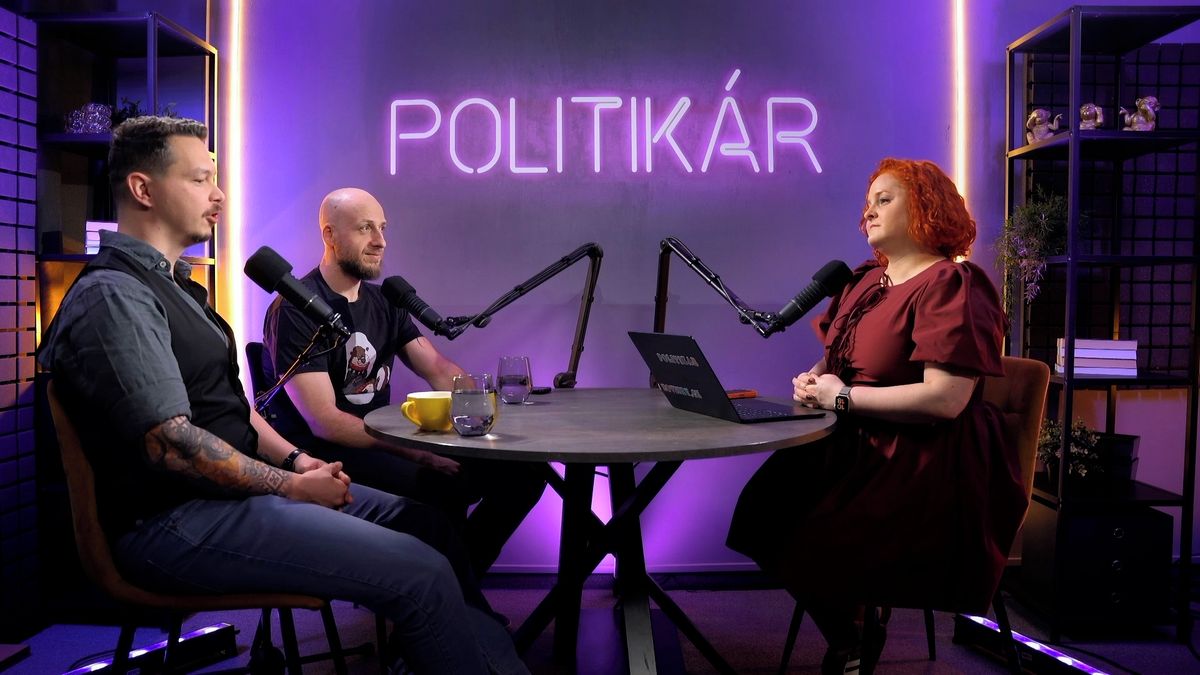 Prezidentský plat, modlitby v Bílém domě i zlaté sochy. Politikár řeší týden na Slovensku