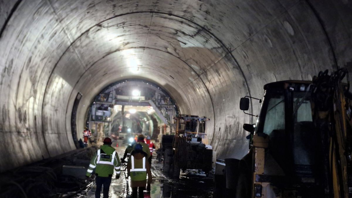 Tunel Homole nad D35 se nestihne, řidiči přesto zřejmě vjedou na dálnici dříve
