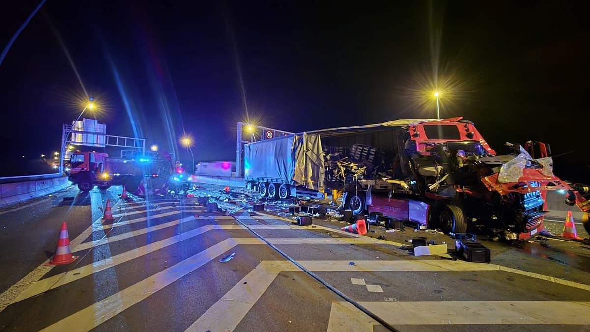 Nehoda nákladních aut uzavřela část Pražského okruhu