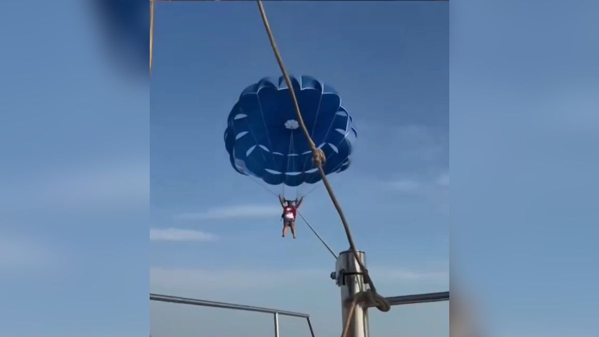 Parasailing se škaredě zvrhnul. Turistovi se za letu přetrhlo lano a spadnul do moře