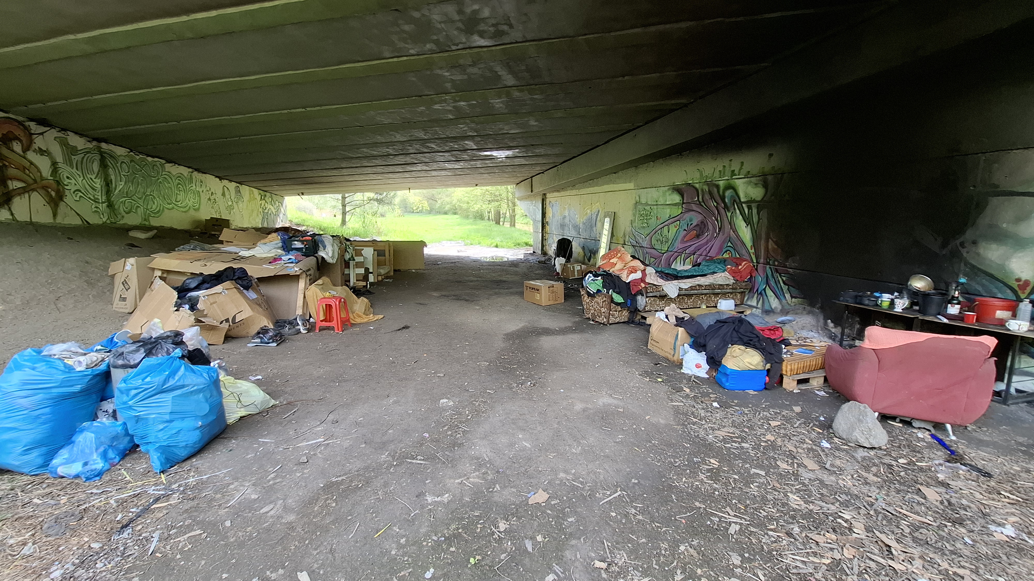 Lửa đã làm hư hại cầu ở Třebíč, ŘSD muốn yêu cầu một nửa thiệt hại từ những người vô gia cư