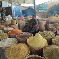 Jemen má vše, co by turisté ocenili. Jenže zemi ničí vleklý konflikt, do kterého výrazně zasahují i okolní státy.