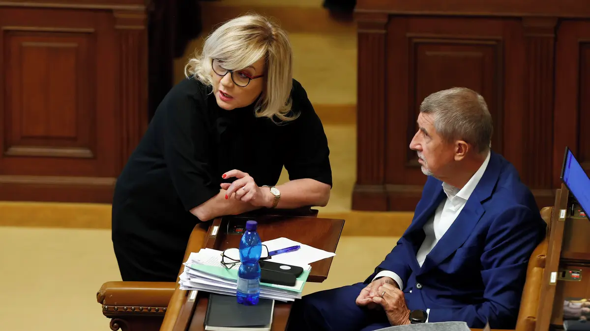 Stát uvolní ropu z rezerv, vedle zastropování marží zváží i snížení spotřební daně