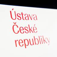 Ústava má nové slavnostní provedení pro slavnostní příležitosti.