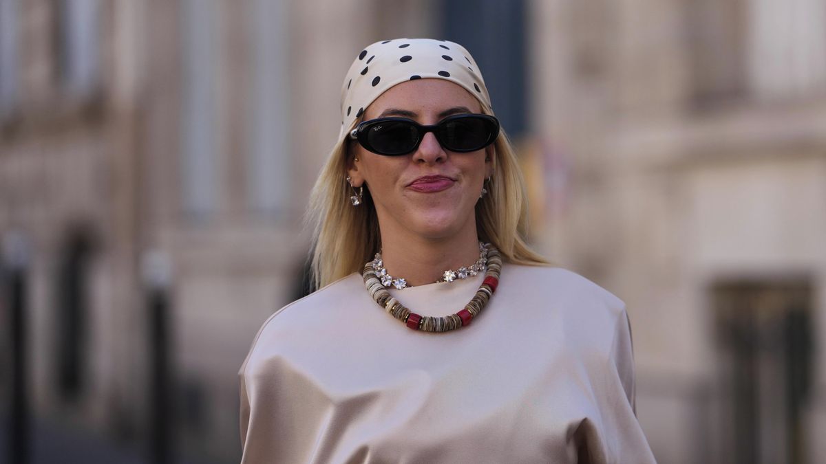 Módní inspirace z pařížských ulic: naučte se konečně nosit šátek