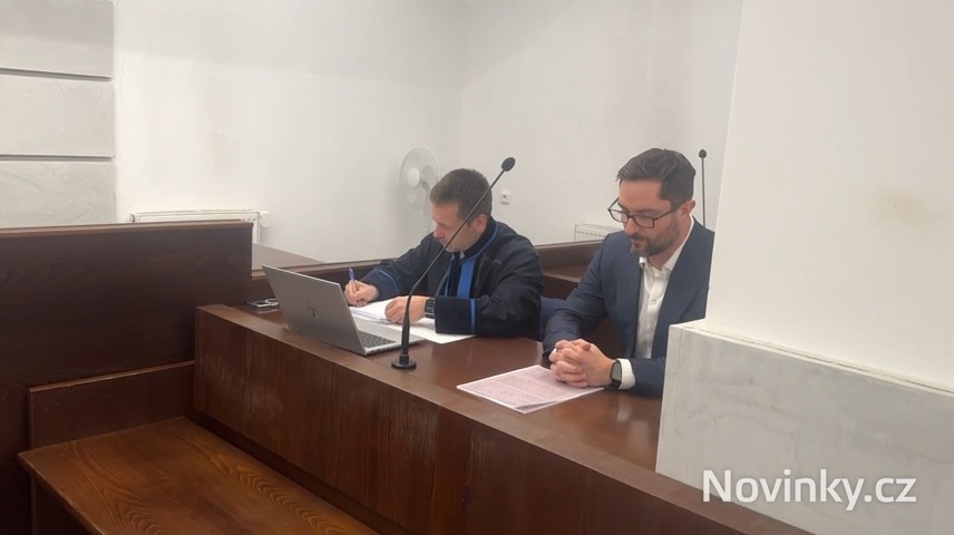 Sinh viên đã nộp tiền cho hiệu trưởng Plzeň