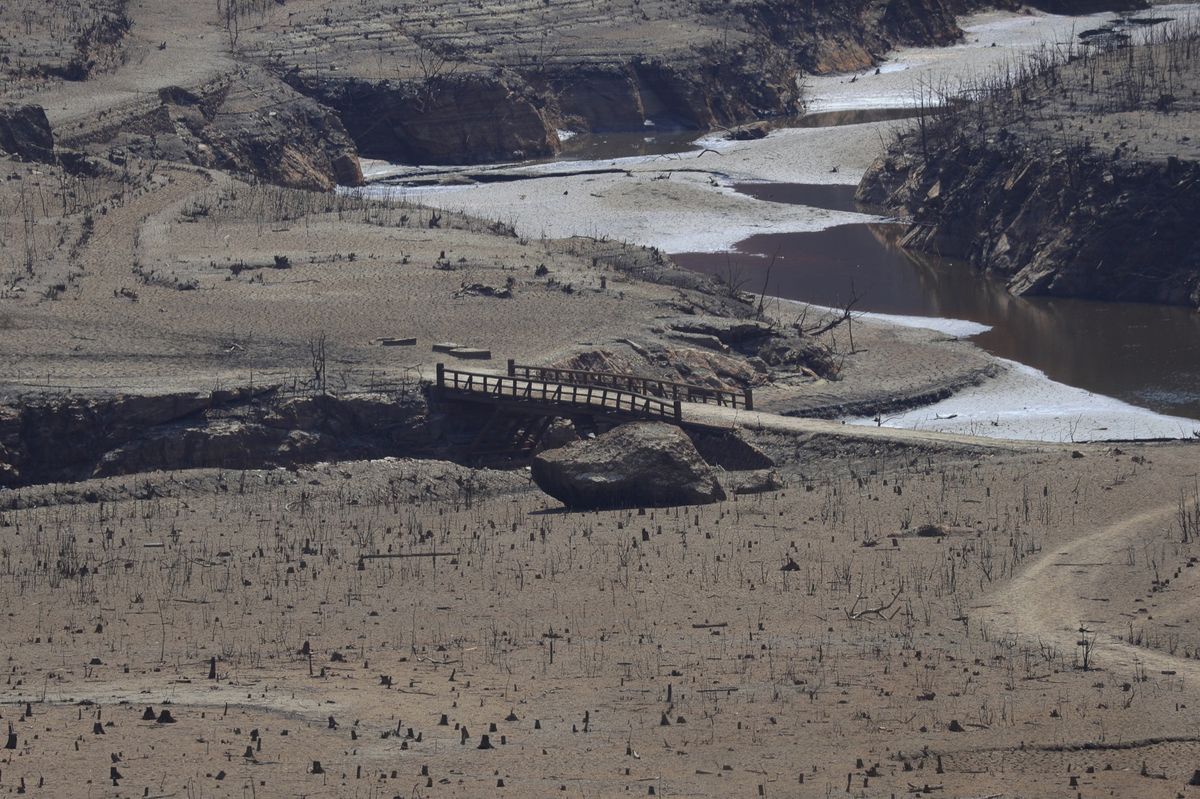 Vodní nádrž v Japonsku úplně vyschla