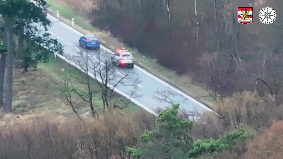 Řidiči na jihu Moravy předjížděli, kde neměli. Nachytal je u toho dron