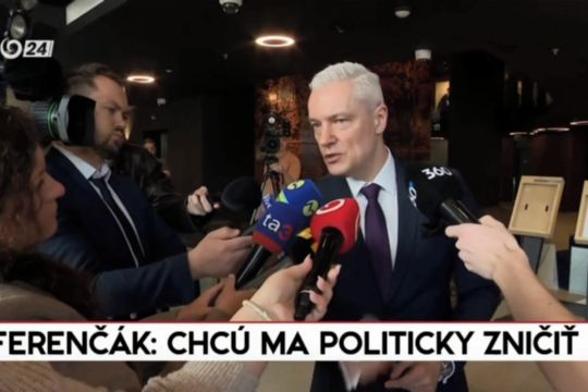 Odpadlík od Ficovy koalice hlásí, že ho někdo fyzicky napadl. Útok spojuje s politickým tlakem