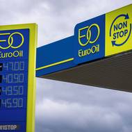 EuroOil aktuálně patří mezi nejlevnější pumpy, i když ne ty úplně nejlevnější. Jedním z argumentů státu, proč vlastnit čerpací stanice, je možnost regulace trhu.