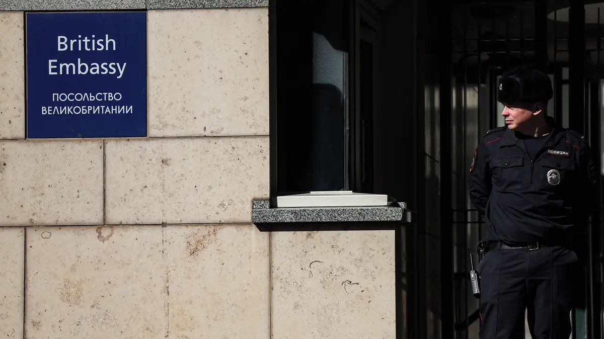 Rusko kvůli údajné špionáži vyhostilo britského diplomata