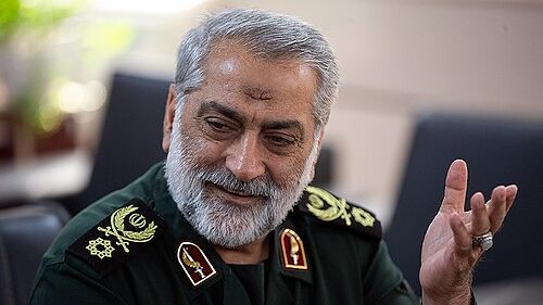 Írán naléhá na muslimy, aby odhalili rozmístění amerických a izraelských vojenských zařízení