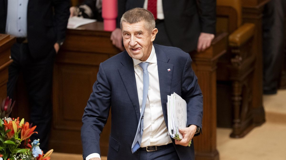 Kontrolování marží pumpařů je výsměch, burácel v opozici Babiš. Teď je bude jeho vláda sledovat