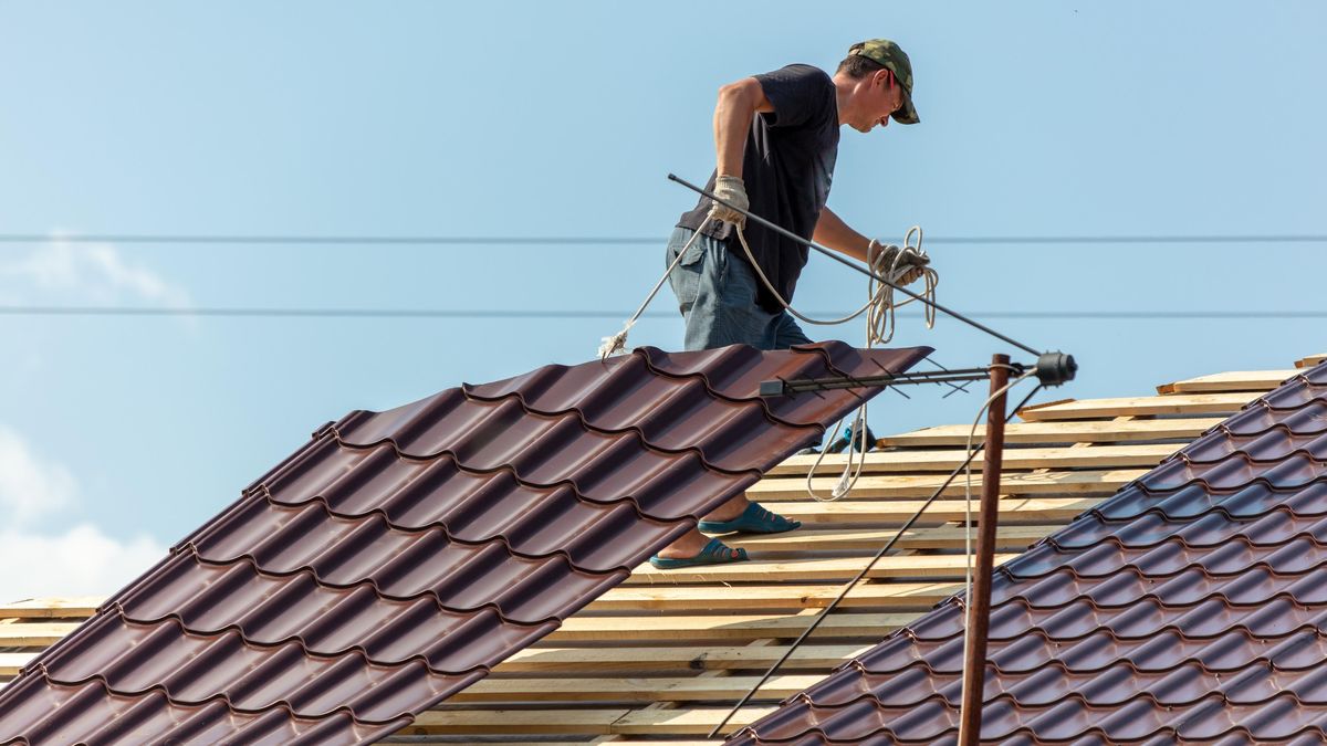Kdy je u rekonstrukcí lehká střešní krytina vhodnější variantou 