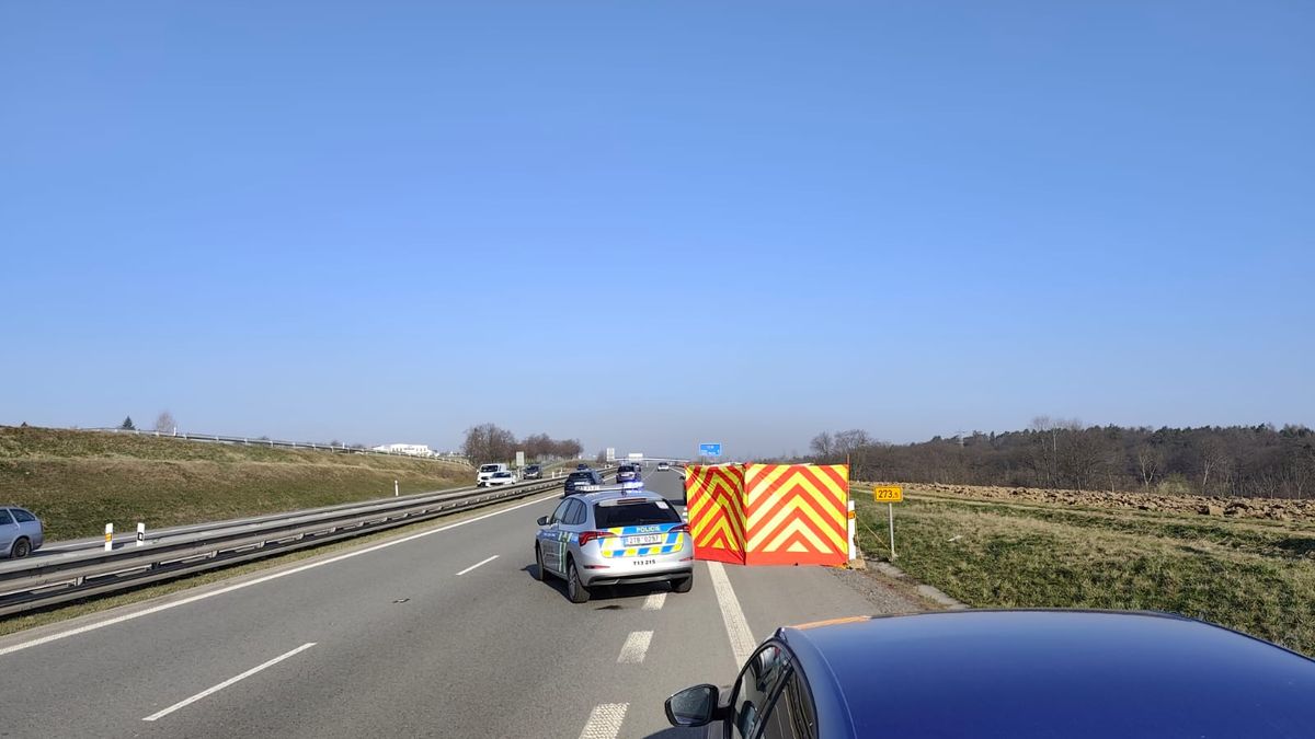 U čtyřproudovky u Ostravy našli mrtvého muže, po němž se sháněla rodina. Viditelná zranění neměl