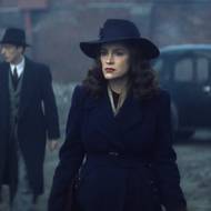 Tommyho sestra Ada (Sophie Rundleová)