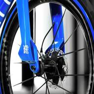 Detail předního kola Bugatti Factor One