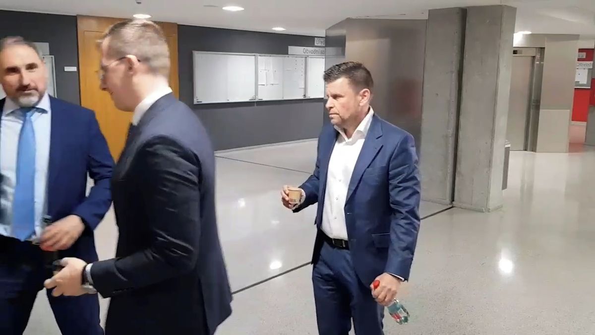 Dozimetr: Nic nestandardního se v DPP nedělo, řekl soudu jeho exředitel