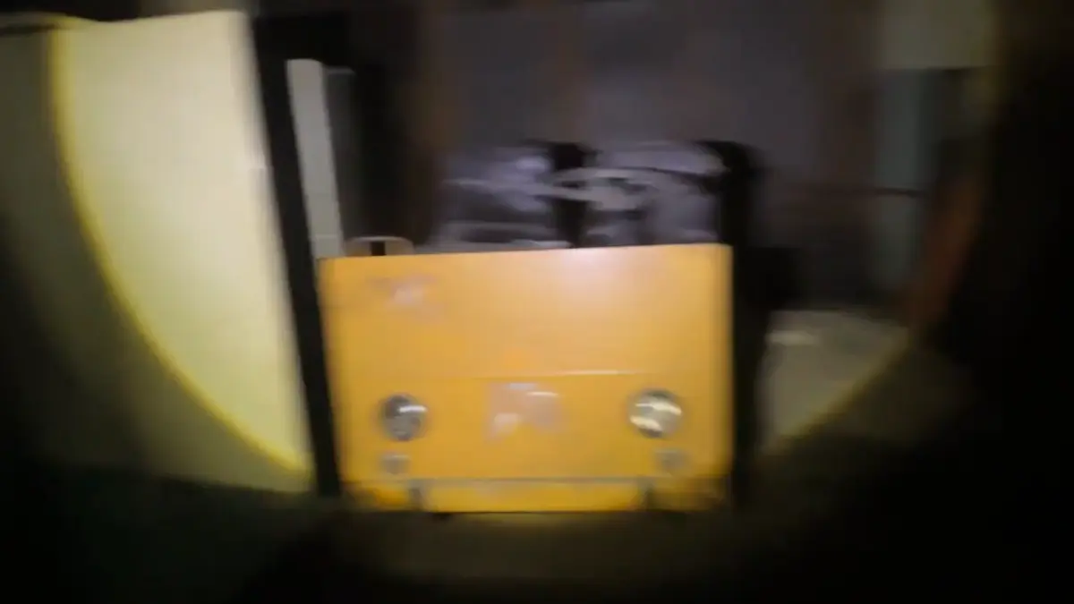 Youtubeři pronikli do prostor slovenské zbrojovky