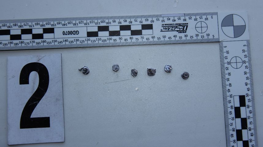 Další střelba na Karvinsku. Spory se svým známým řešil muž palbou na jeho dům