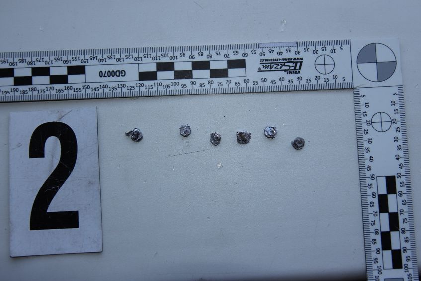 Další střelba na Karvinsku. Spory se svým známým řešil muž palbou na jeho dům