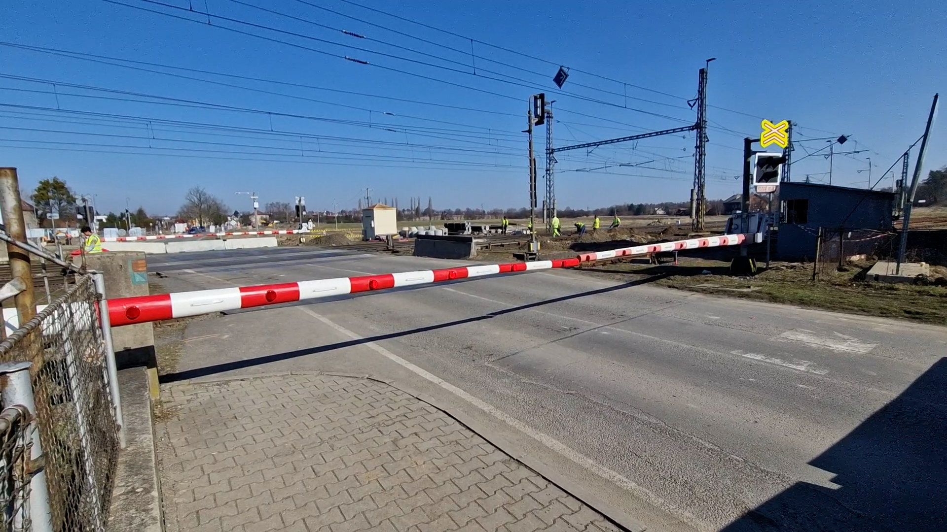 Ve Studénce zavřeli tzv. přejezd smrti. Objízdná trasa ale ještě není hotová