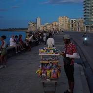 Proslulá havanská promenáda Malecón.