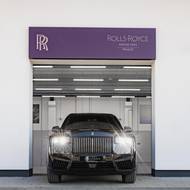 Nové servisní centrum Rolls-Royce v Praze