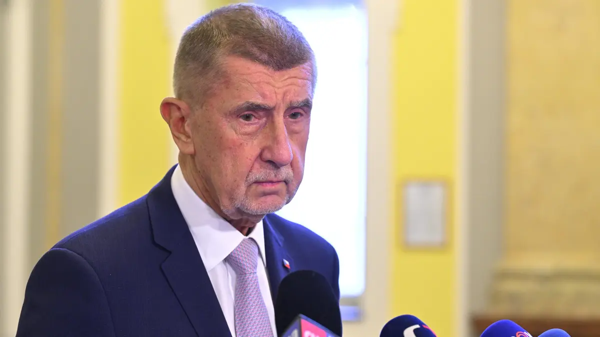 S vlastními zákony vláda šetří. Místo toho obchází proces poslaneckými návrhy