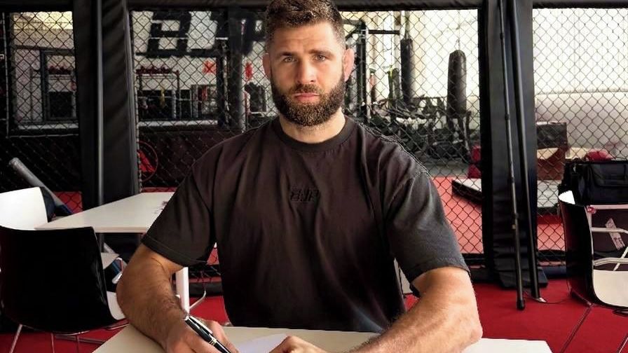 Bojovník Procházka si před bitvou o titul připsal vítězství ve sportovci kraje