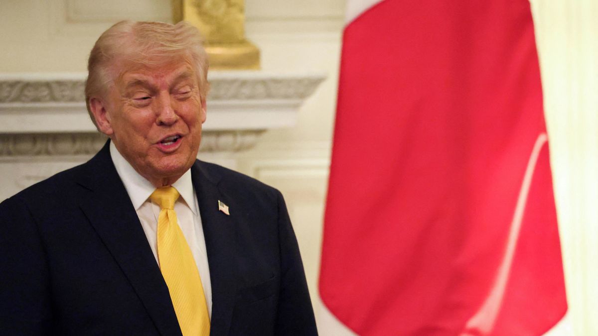 Členové NATO jsou zbabělci, rozčiluje se kvůli Hormuzu Trump