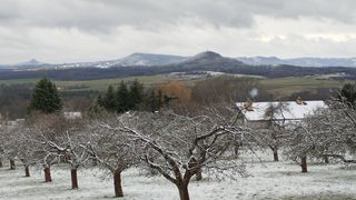Slunečným jarním dnům je konec