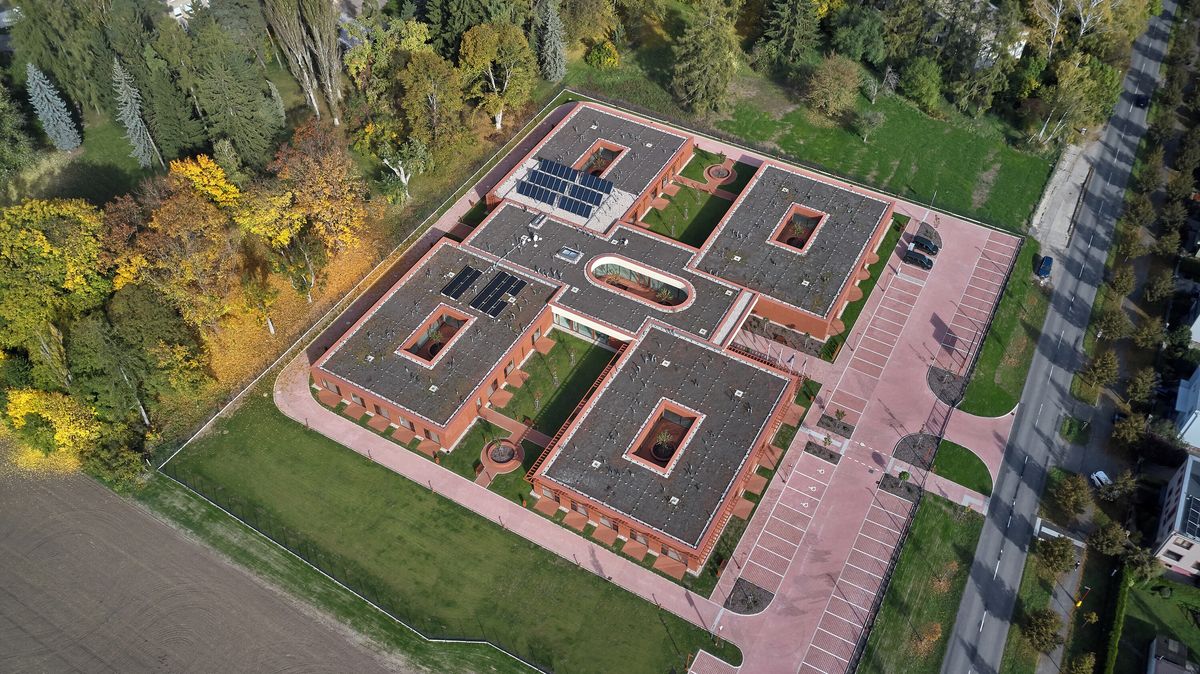 Poklidné stáří v nejmodernějším zázemí: v Novém Bydžově vyrostl nový domov pro seniory