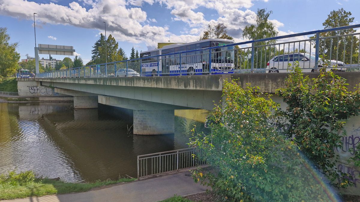 Nový brodský most unese až 900 tun, postaví ho kvůli Dukovanům